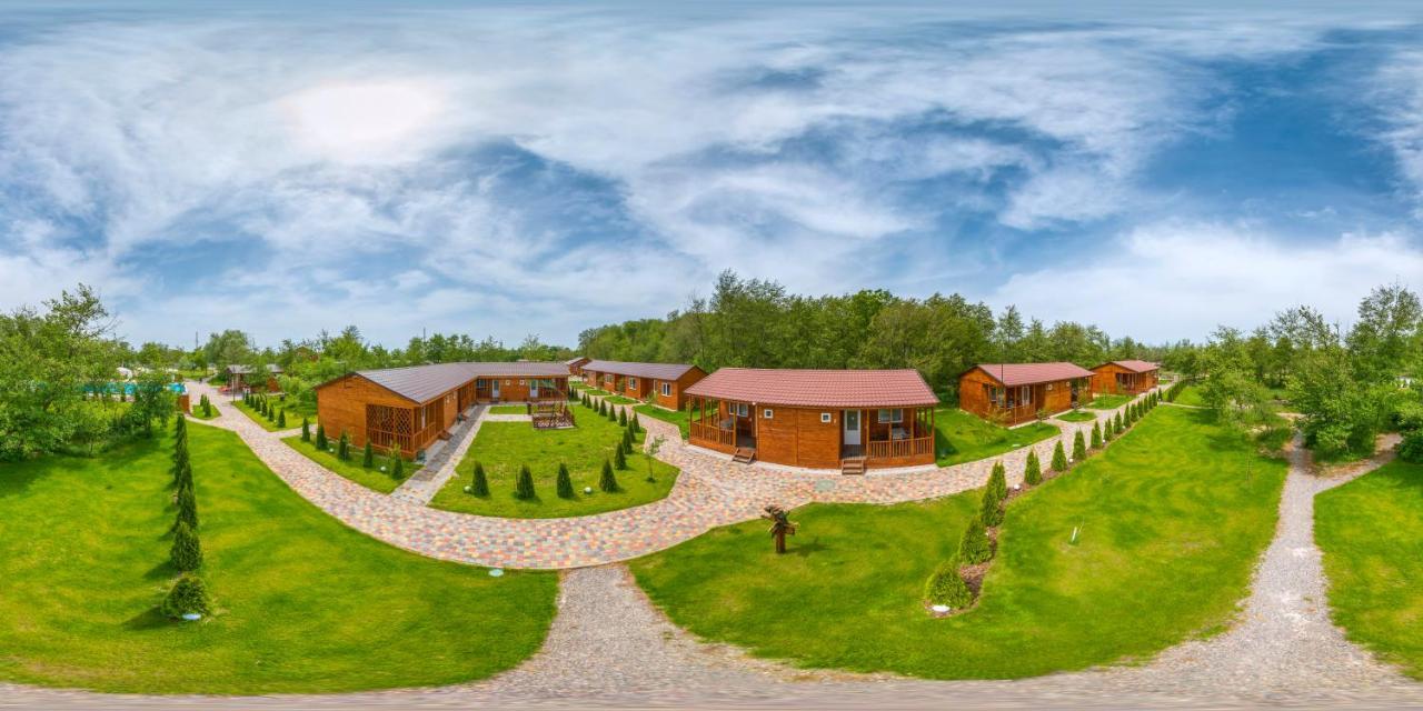 Stara Zbur'yivka Liman Park Eco Hotel מראה חיצוני תמונה